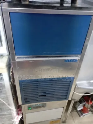 24 Cubes Industrial Quality Stainless Fairly Used Ice Cube Machine