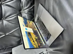 Laptop Apple MacBook Pro 2019 16GB Intel Core I7 SSD 512GB
