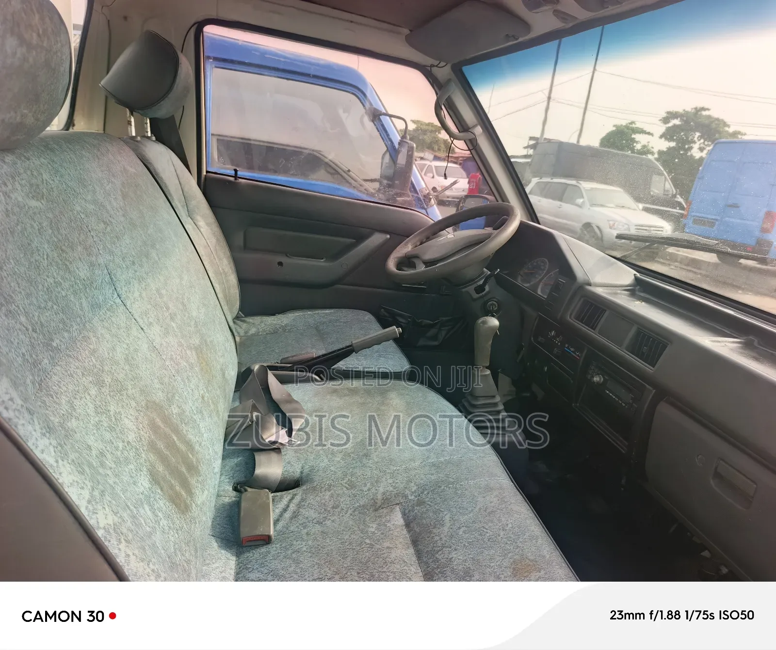 Mitsubishi Delica 2014 White
