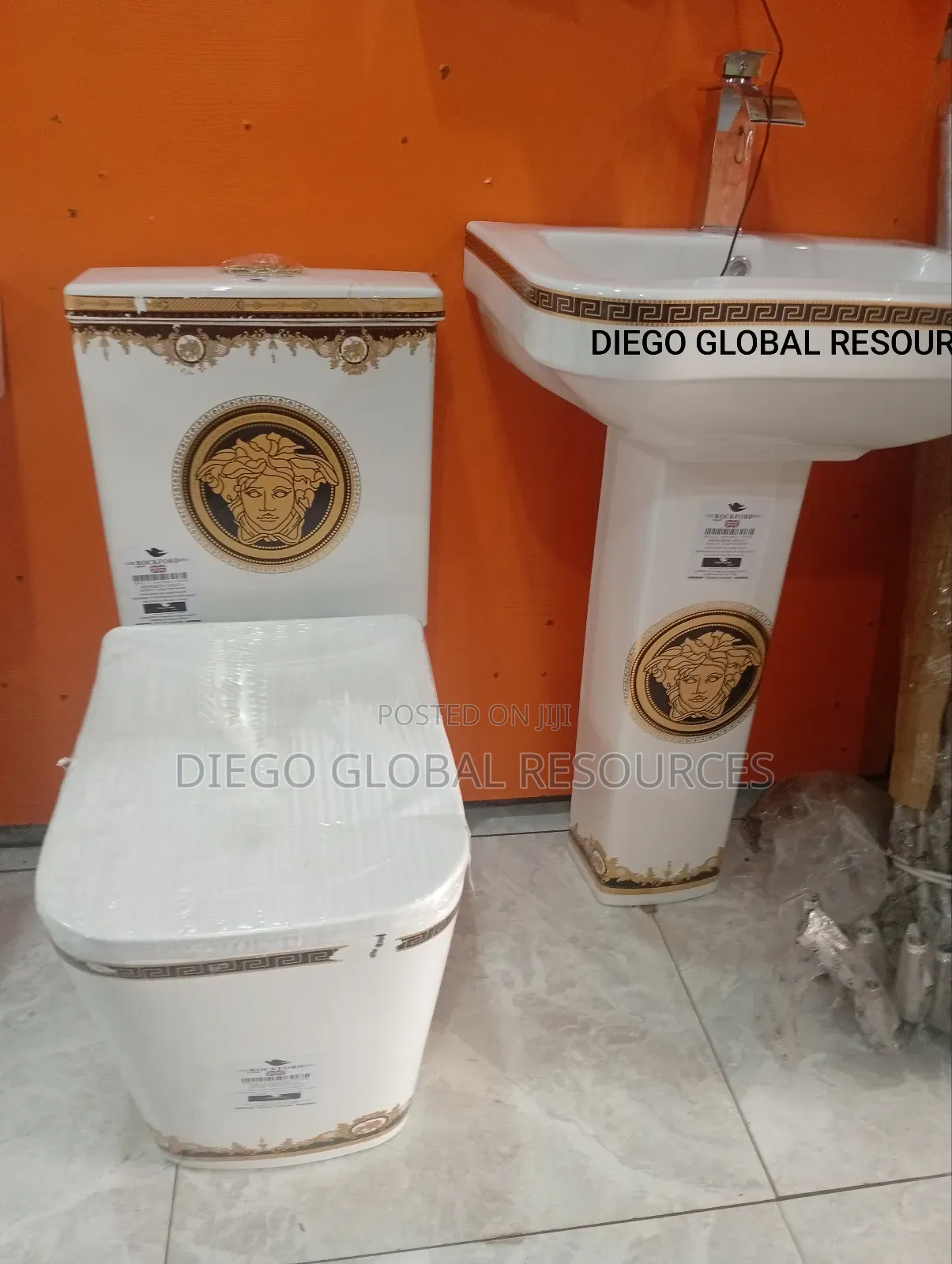 Complete Toilet Set