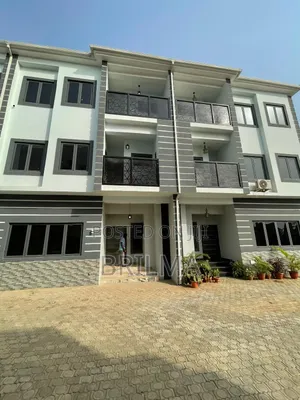 4bdrm Duplex in Jahi for sale