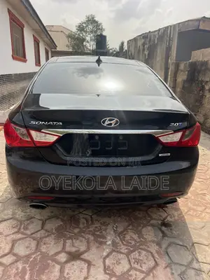 Hyundai Sonata Limited 2.0T Sedan (2.0L 4cyl 6A) 2012 Black