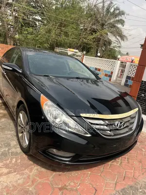 Hyundai Sonata Limited 2.0T Sedan (2.0L 4cyl 6A) 2012 Black