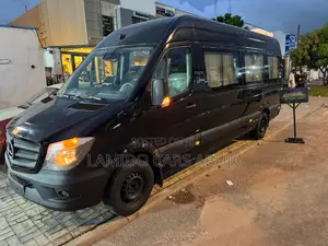 Mercedes-Benz Sprinter 2016 Black