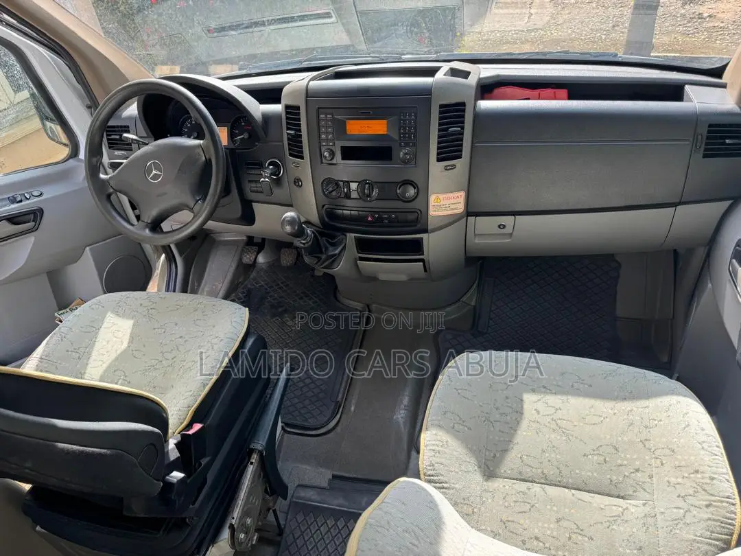 Mercedes-Benz Sprinter 2016 Black