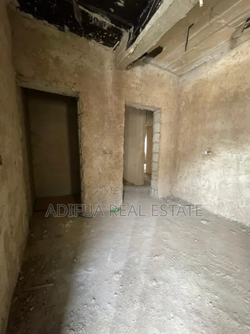 3-Bedroom Flat With B.Q