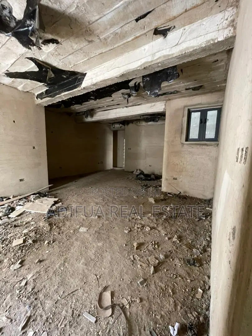 3-Bedroom Flat With B.Q