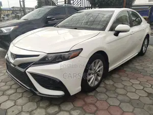 Toyota Camry 2022 White