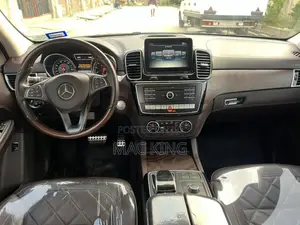 Mercedes-Benz GLE-Class 2017 Black