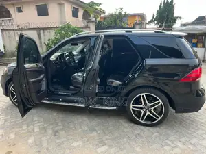 Mercedes-Benz GLE-Class 2017 Black