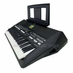 Yamaha Psr Sx600 Keyboard With Adapter