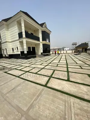 Smart 5-Bedroom Fully Detached + 2b.Q