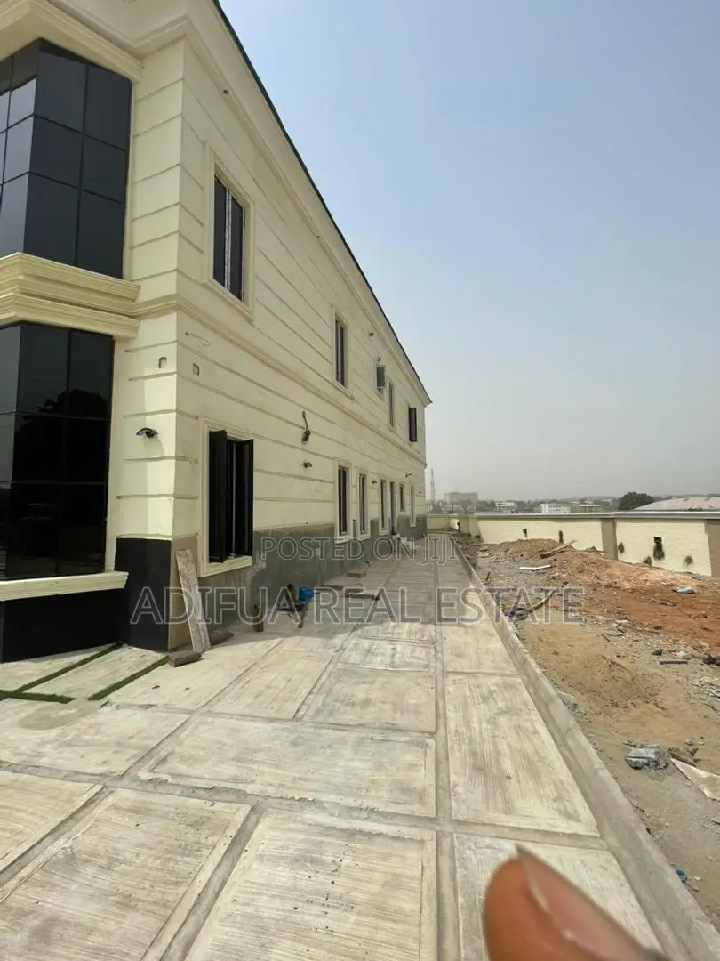 Smart 5-Bedroom Fully Detached + 2b.Q