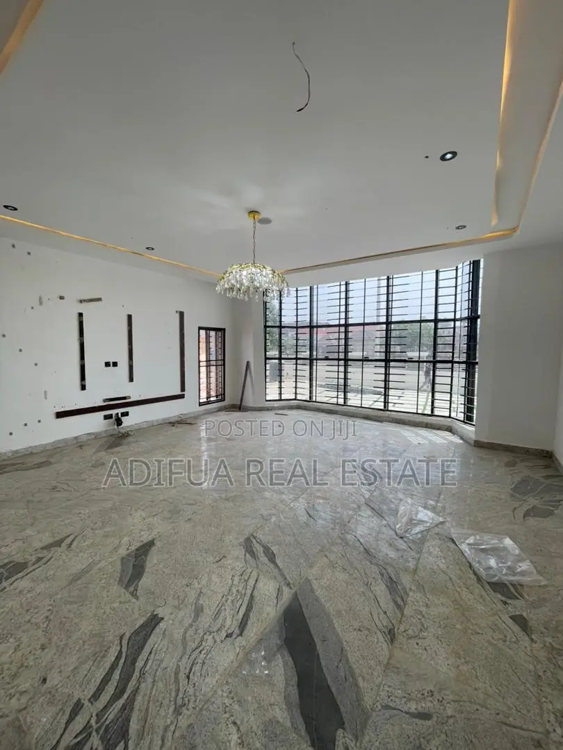 Smart 5-Bedroom Fully Detached + 2b.Q