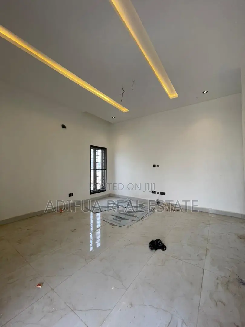 Smart 5-Bedroom Fully Detached + 2b.Q