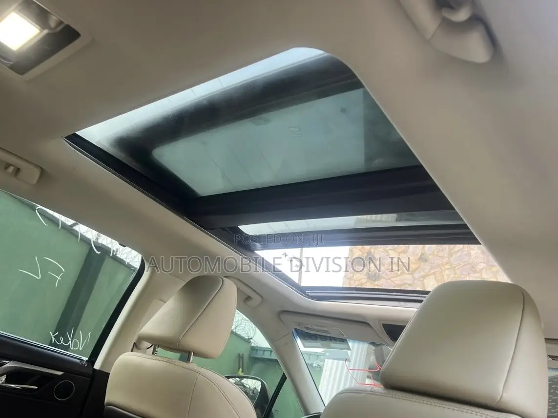 Lexus RX 350 AWD 2017 Gold