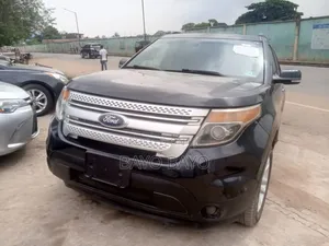 Ford Explorer Base 4dr 4x4 (3.5L 6cyl 6A) 2013 Black