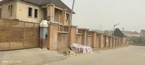 5bdrm Duplex in Efab Metropolis, Gwarinpa for sale