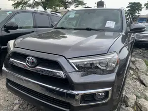 Toyota 4-Runner Limited 4dr SUV 4WD (4.0L 6cyl 5A) 2015 Gray