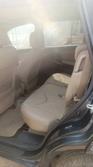 Toyota RAV4 2.5 Limited 4x4 2010