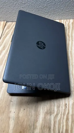 Laptop HP 15 4GB Intel Core i3 HDD+SSD 500GB