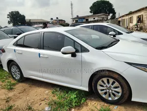 Toyota Corolla 2021 White