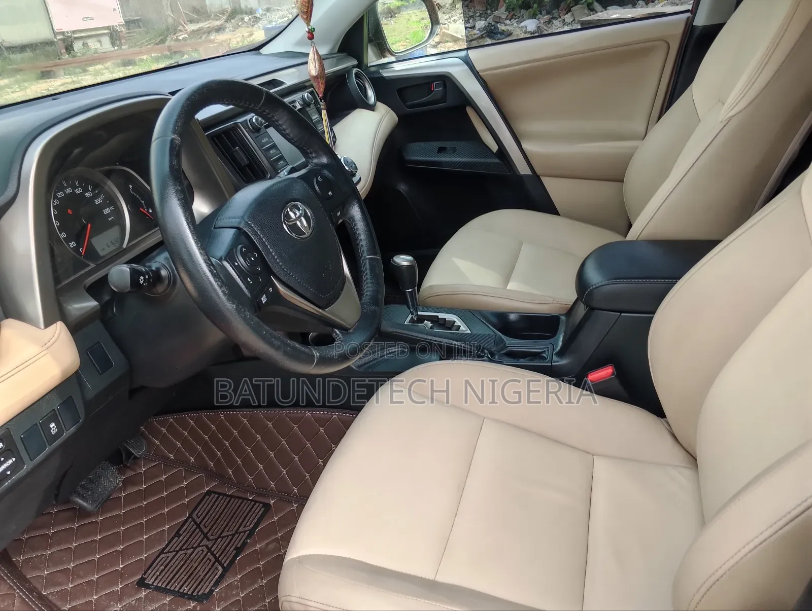 Toyota RAV4 2013 Red