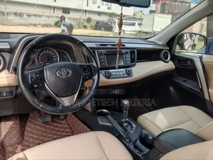 Toyota RAV4 2013 Red