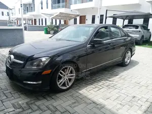 Mercedes-Benz C300 2012 Black