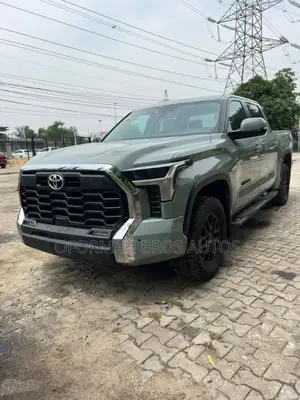 Toyota Tundra SR5 Double Cab 8.1' Bed 2024 Green