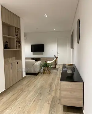 Exquisite Luxury One Bedroom Apartment With a Rooftop Pool.
