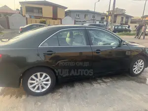Toyota Camry 2010 Green
