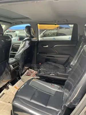 Toyota Highlander Limited 4dr SUV AWD (3.5L 6cyl 6A) 2015 Gray