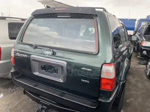 Toyota 4-Runner 2002 Green