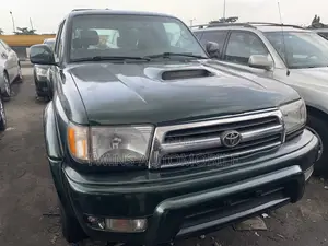 Toyota 4-Runner 2002 Green