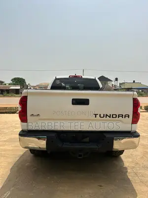 Toyota Tundra SR 2022 White