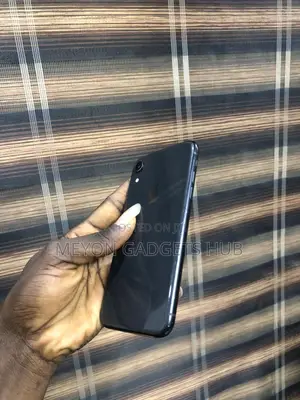Apple iPhone XR 64 GB Black