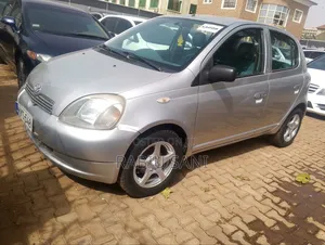 Toyota Yaris 1.0 C 2005 Silver