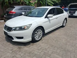 Honda Accord LX 4dr Sedan (2.4L 4cyl 6M) 2014 White
