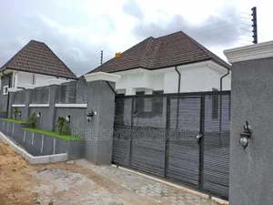 3bdrm Bungalow in Efab Queen'S, Gwarinpa for sale
