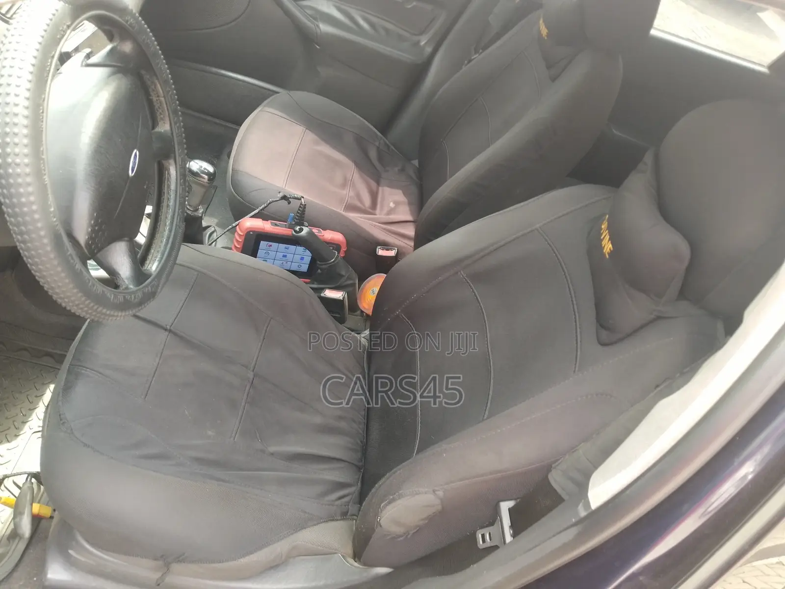 Ford Focus 2000 Blue