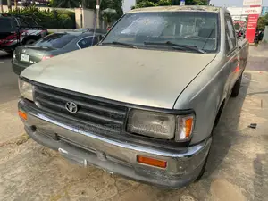 1997 Toyota Hilux