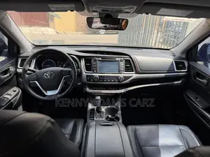 Toyota Highlander Limited 2019 Black