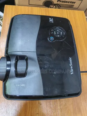 Viewsonic Pro8200(Vs13648) Full Hd 2000 Lumens Dlp Projector