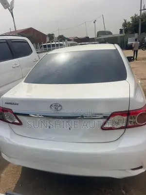 Toyota Corolla 2012 White