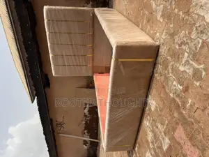 Bedframe/Bedstand