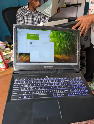 Laptop Clevo W370 16GB Intel Core i7 HDD+SSD 256GB