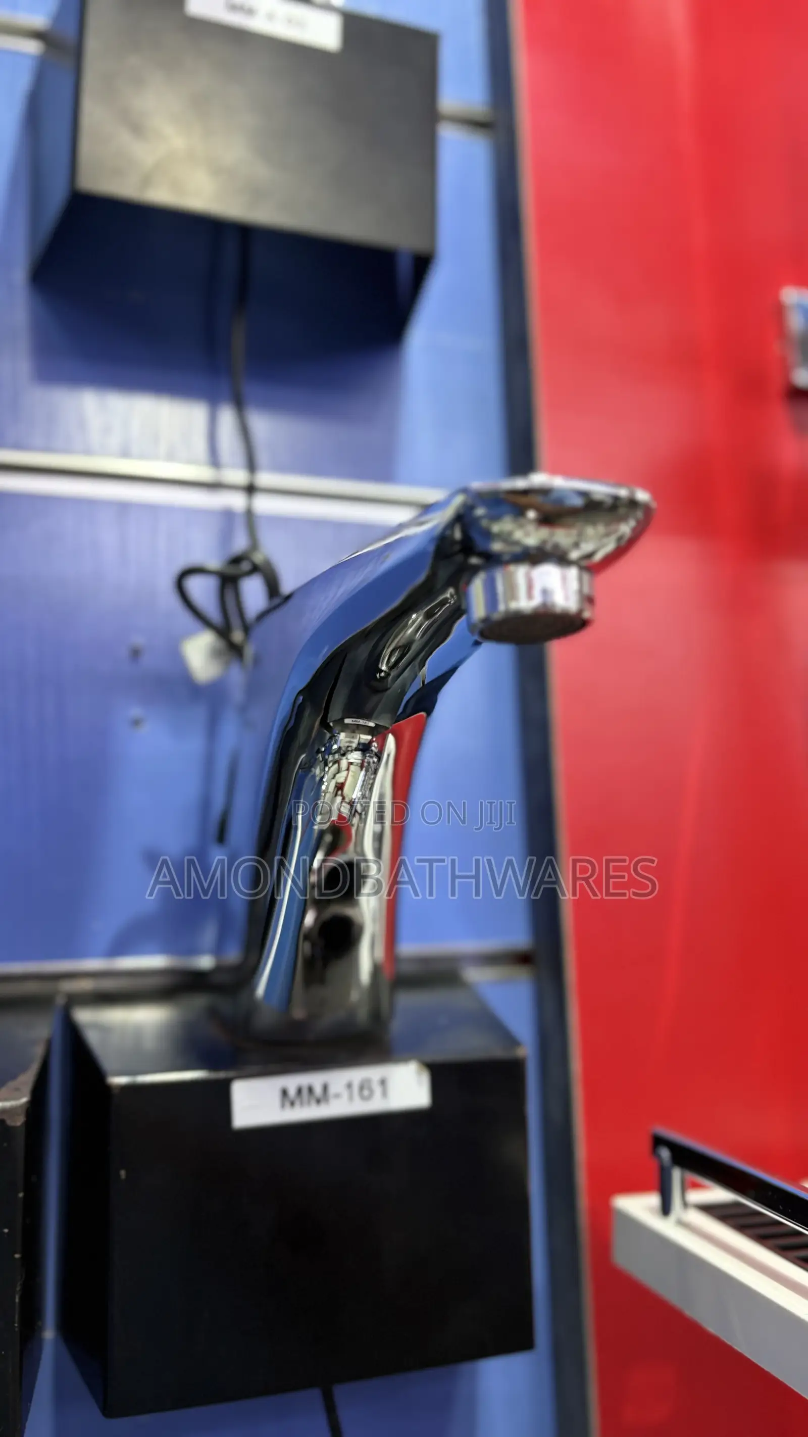 Curve Automatic Basin Faucet