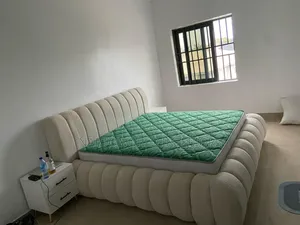 Classic Modern Bubble Bedframe (King Size)
