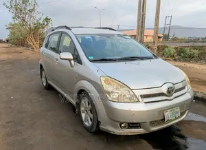 Toyota Corolla Verso 2005 Silver